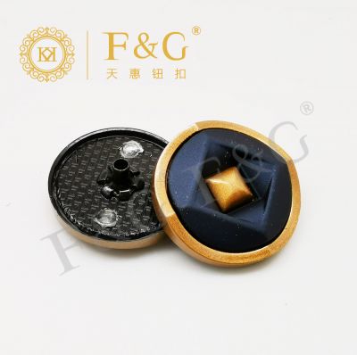 Snap Button