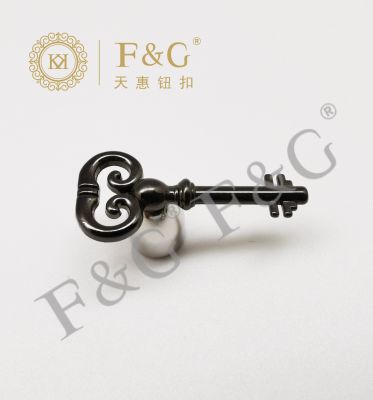 时尚胸针